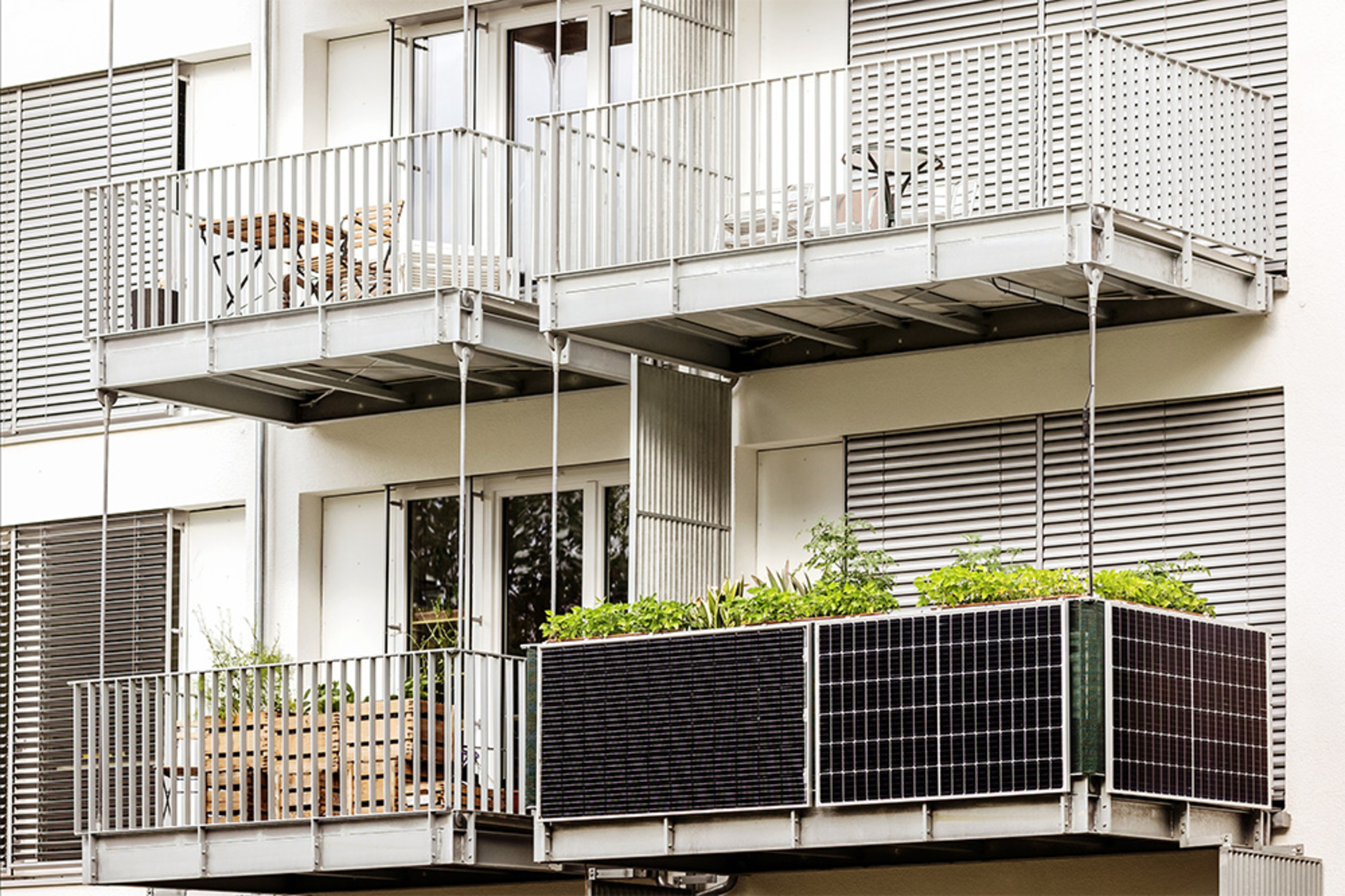 Balkon&shy;kraftwerk bei EKT Elektro und Kommunikationstechnik Heß GmbH in Borna