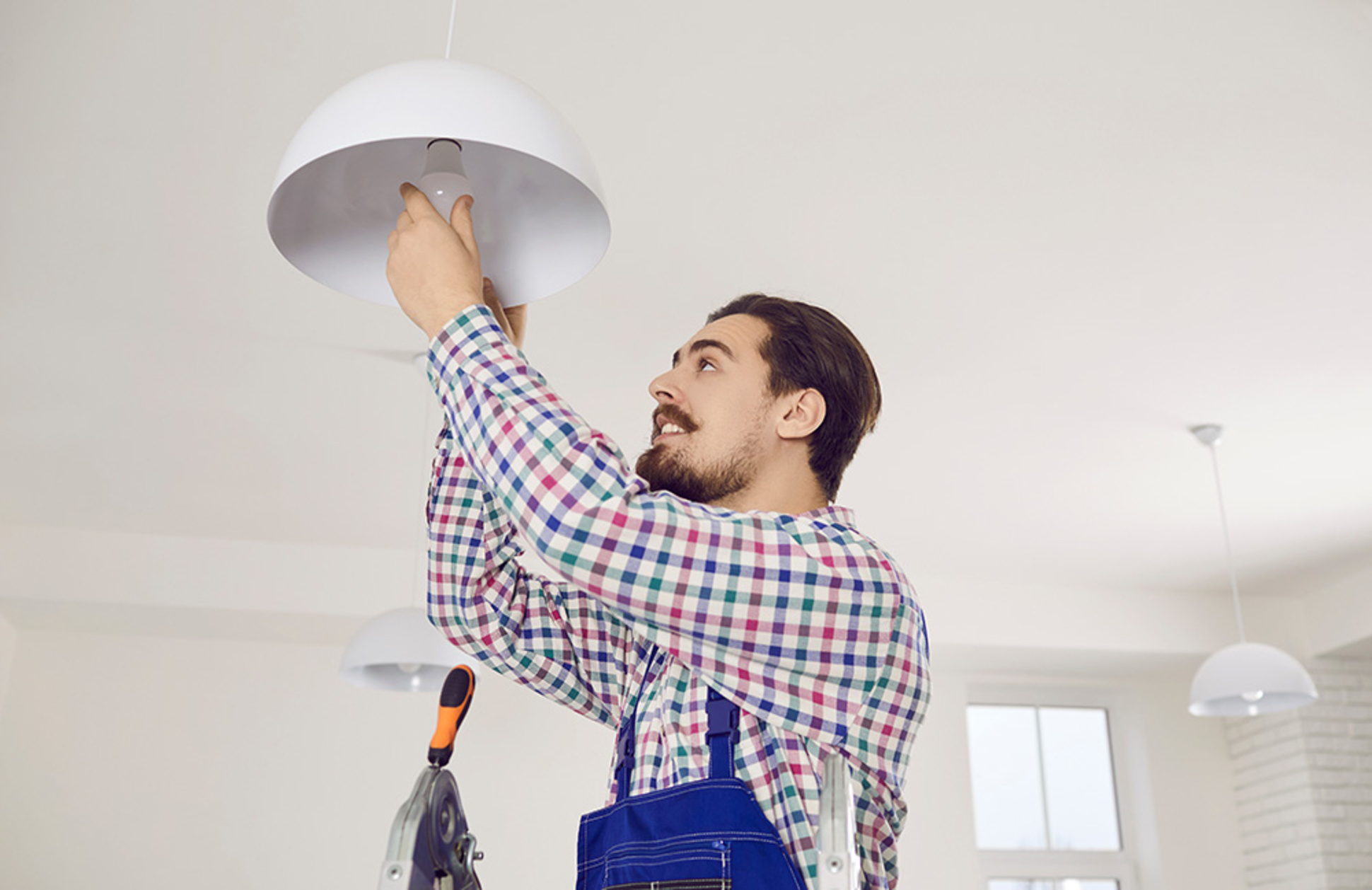 Energie sparen bei EKT Elektro und Kommunikationstechnik Heß GmbH in Borna