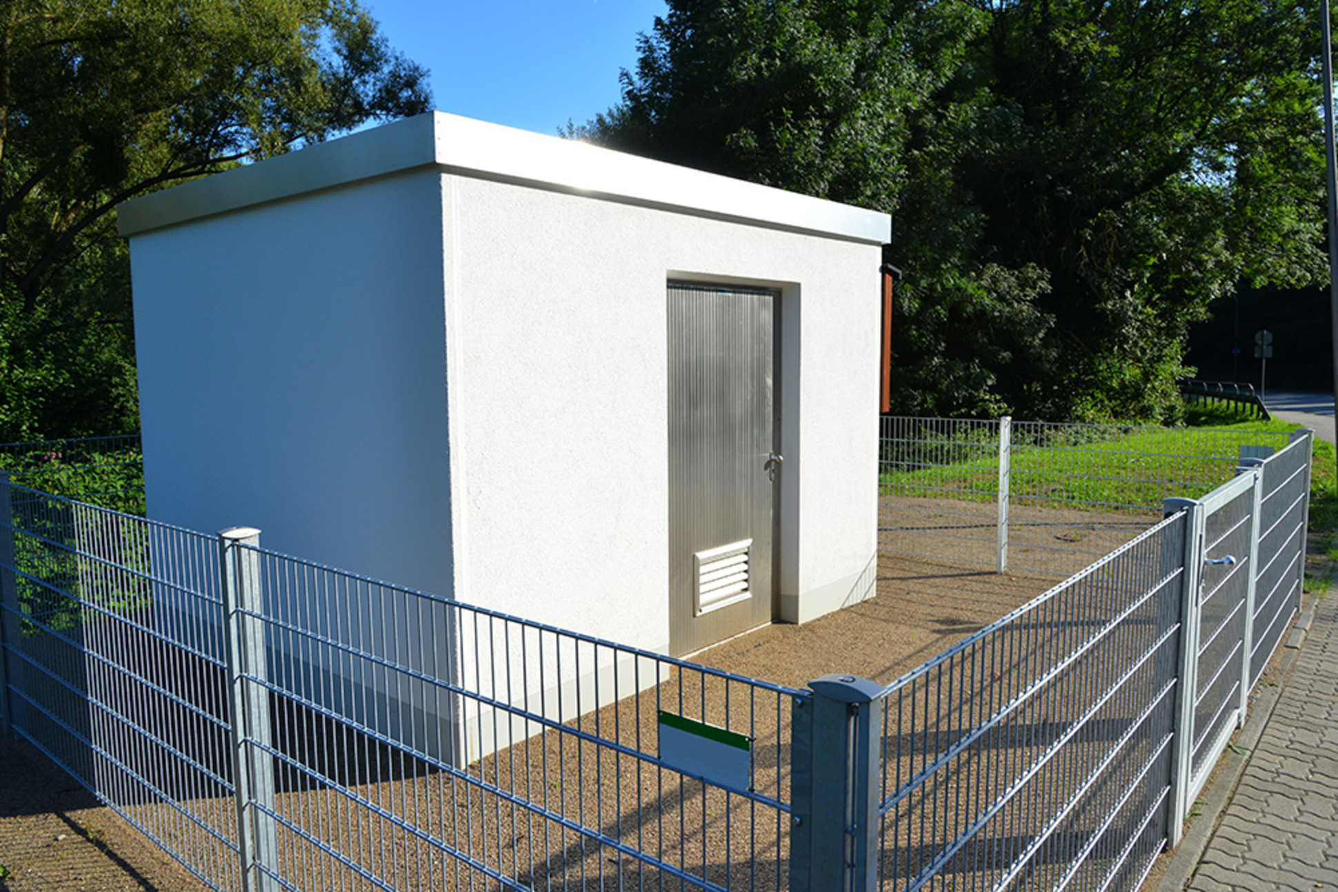 Trafo&shy;stationen bei EKT Elektro und Kommunikationstechnik Heß GmbH in Borna